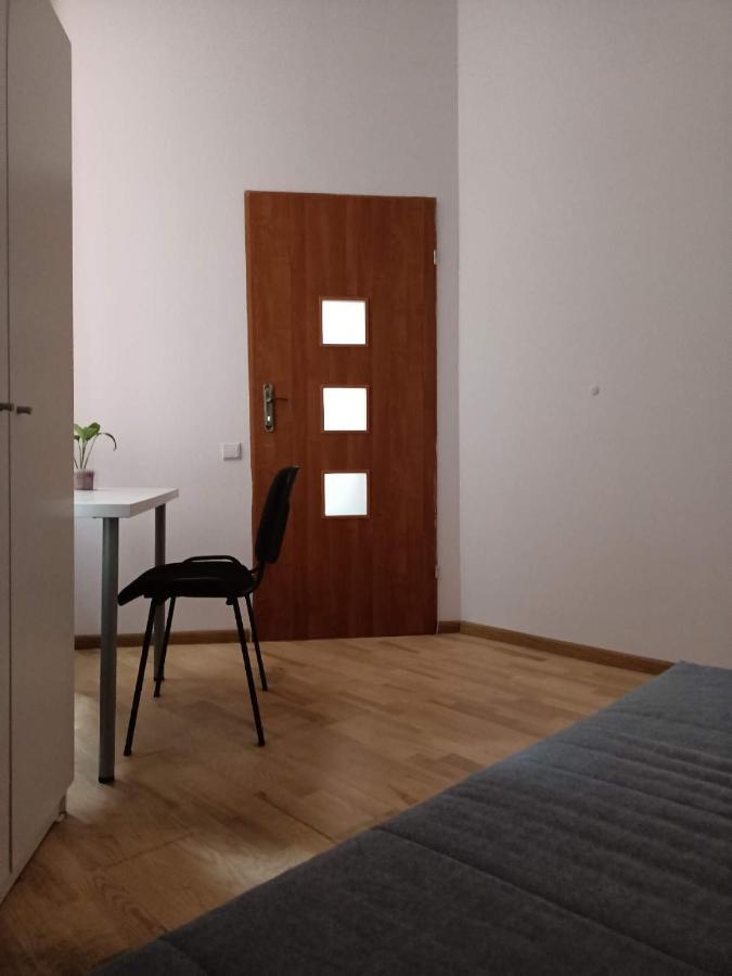 Cruz Mieszkanie Pokoje Centrum Przytulny Czysty Lokal Na Noc Łódź Eksteriør billede